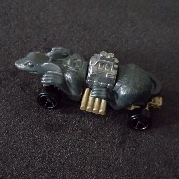 Hot Wheels Gray Ratmobile Mattel - Picture 7 of 7